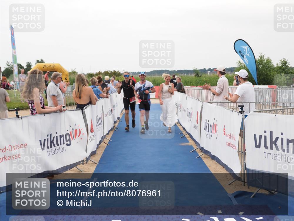 22.06.2025 - Viking Triathlon MichiJ http://msf.ph/oto/8076961 22.06.2025 15:54:44 Ziel 627 meine-sportfotos.de