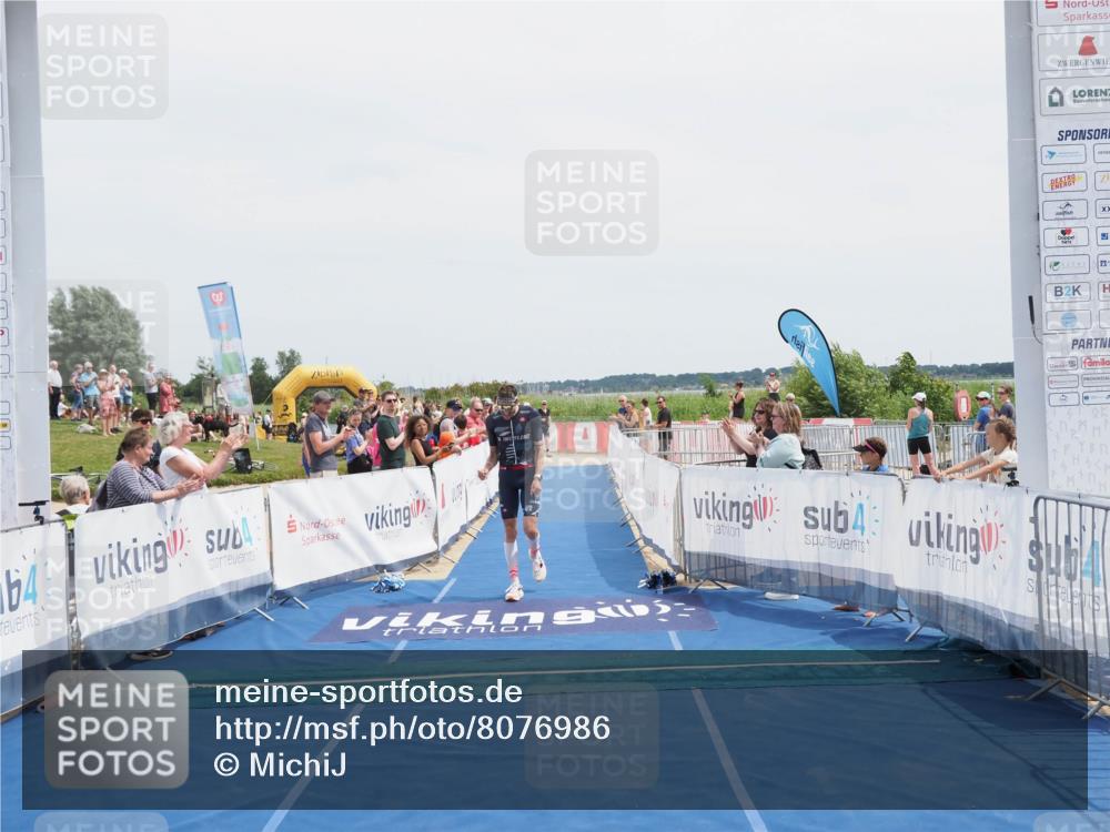 22.06.2025 - Viking Triathlon MichiJ http://msf.ph/oto/8076986 22.06.2025 14:03:25 Ziel 557 meine-sportfotos.de