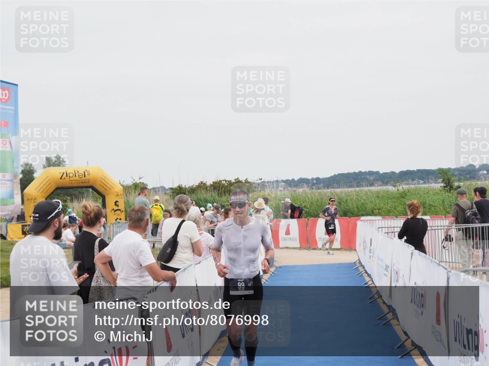 22.06.2025 - Viking Triathlon MichiJ http://msf.ph/oto/8076998 22.06.2025 14:34:28 Ziel 99 meine-sportfotos.de