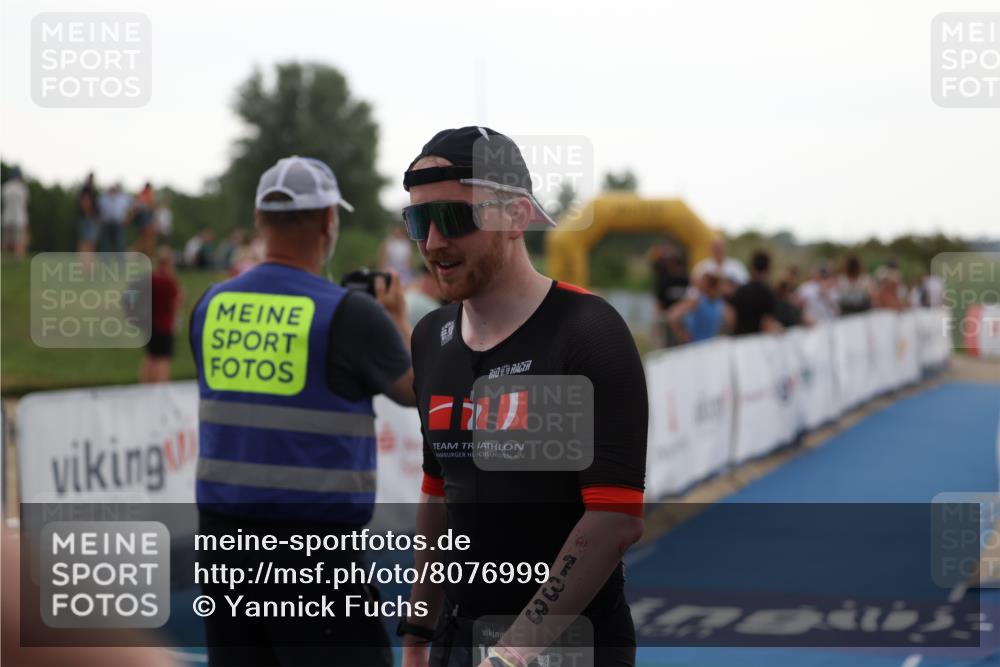 22.06.2025 - Viking Triathlon Yannick Fuchs http://msf.ph/oto/8076999 22.06.2025 16:25:52 Ziel 133 meine-sportfotos.de