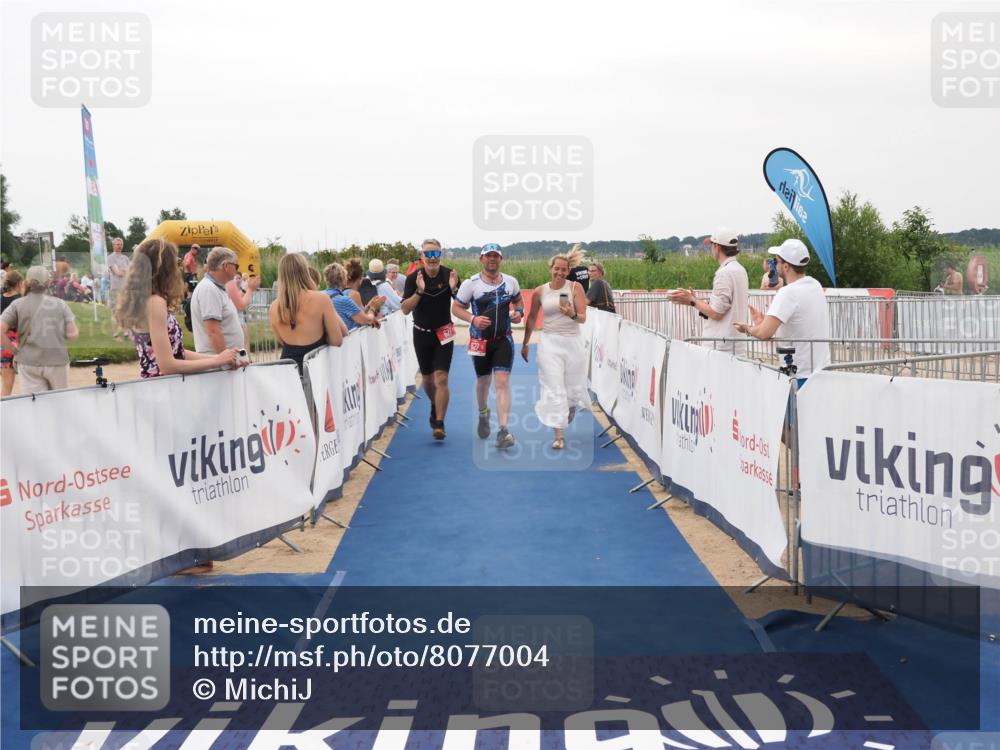 22.06.2025 - Viking Triathlon MichiJ http://msf.ph/oto/8077004 22.06.2025 15:54:44 Ziel 627 meine-sportfotos.de