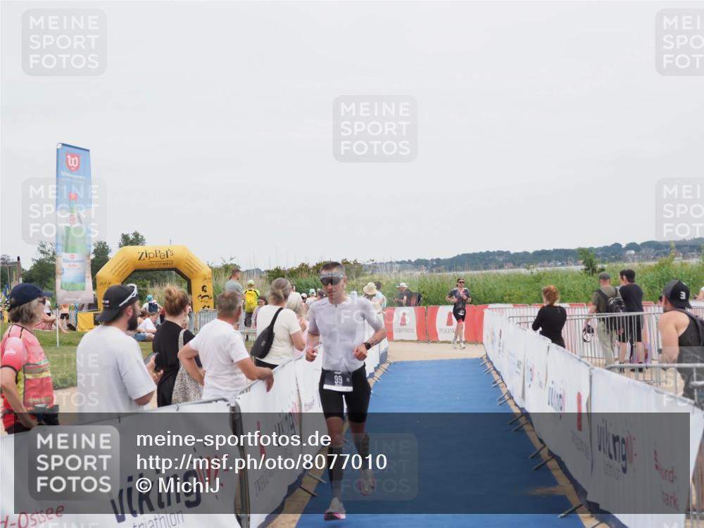 22.06.2025 - Viking Triathlon MichiJ http://msf.ph/oto/8077010 22.06.2025 14:34:28 Ziel 99 meine-sportfotos.de