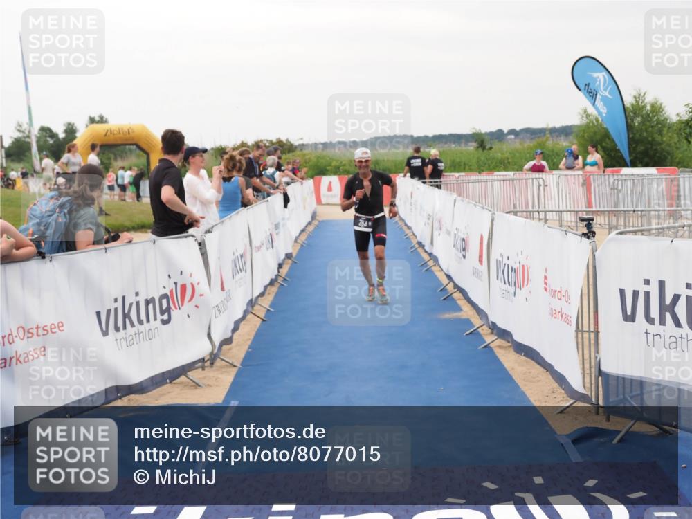 22.06.2025 - Viking Triathlon MichiJ http://msf.ph/oto/8077015 22.06.2025 16:02:37 Ziel 283 meine-sportfotos.de