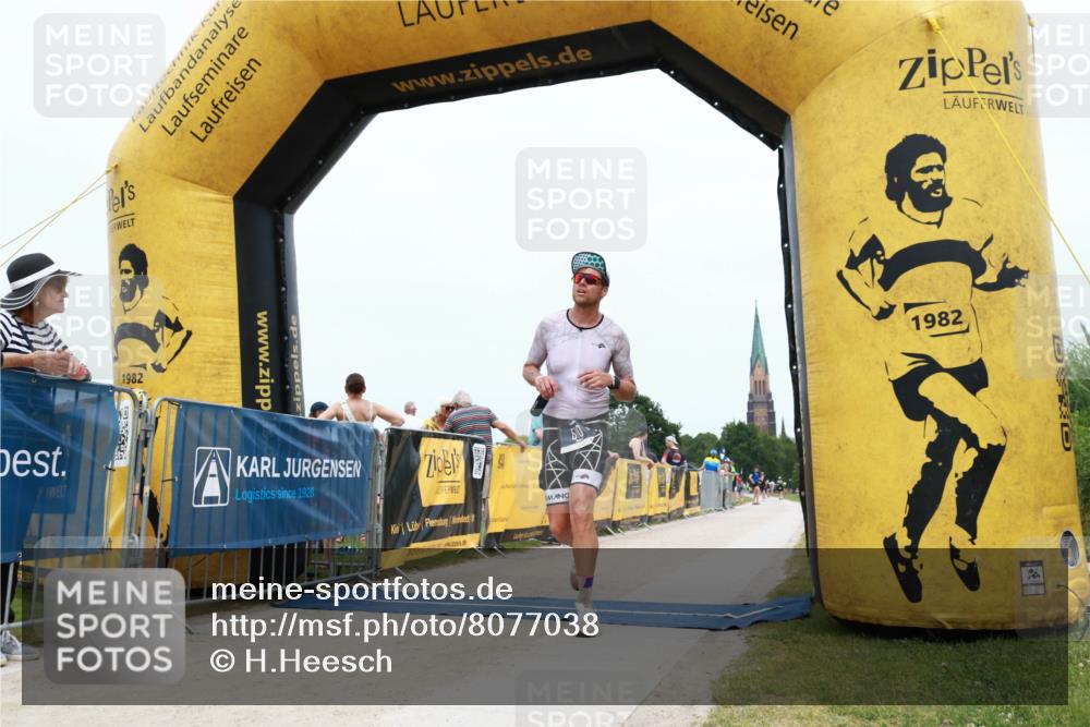 22.06.2025 - Viking Triathlon H.Heesch http://msf.ph/oto/8077038 22.06.2025 15:00:44 Laufen 474, 510 meine-sportfotos.de