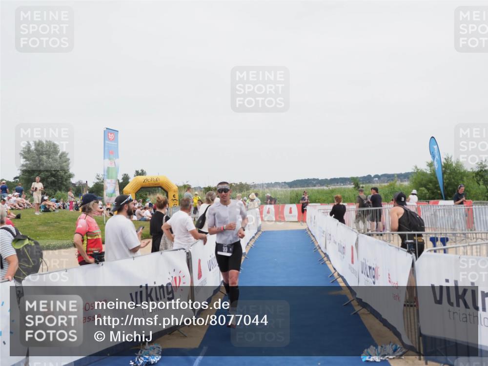 22.06.2025 - Viking Triathlon MichiJ http://msf.ph/oto/8077044 22.06.2025 14:34:29 Ziel 99 meine-sportfotos.de