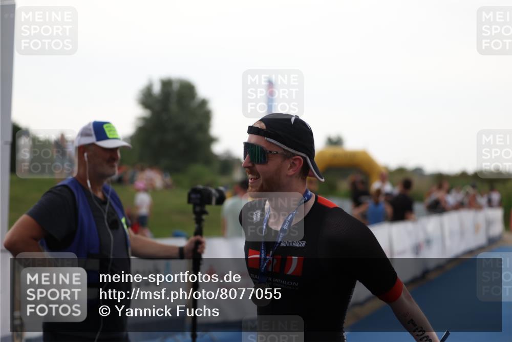 22.06.2025 - Viking Triathlon Yannick Fuchs http://msf.ph/oto/8077055 22.06.2025 16:25:59 Ziel  meine-sportfotos.de