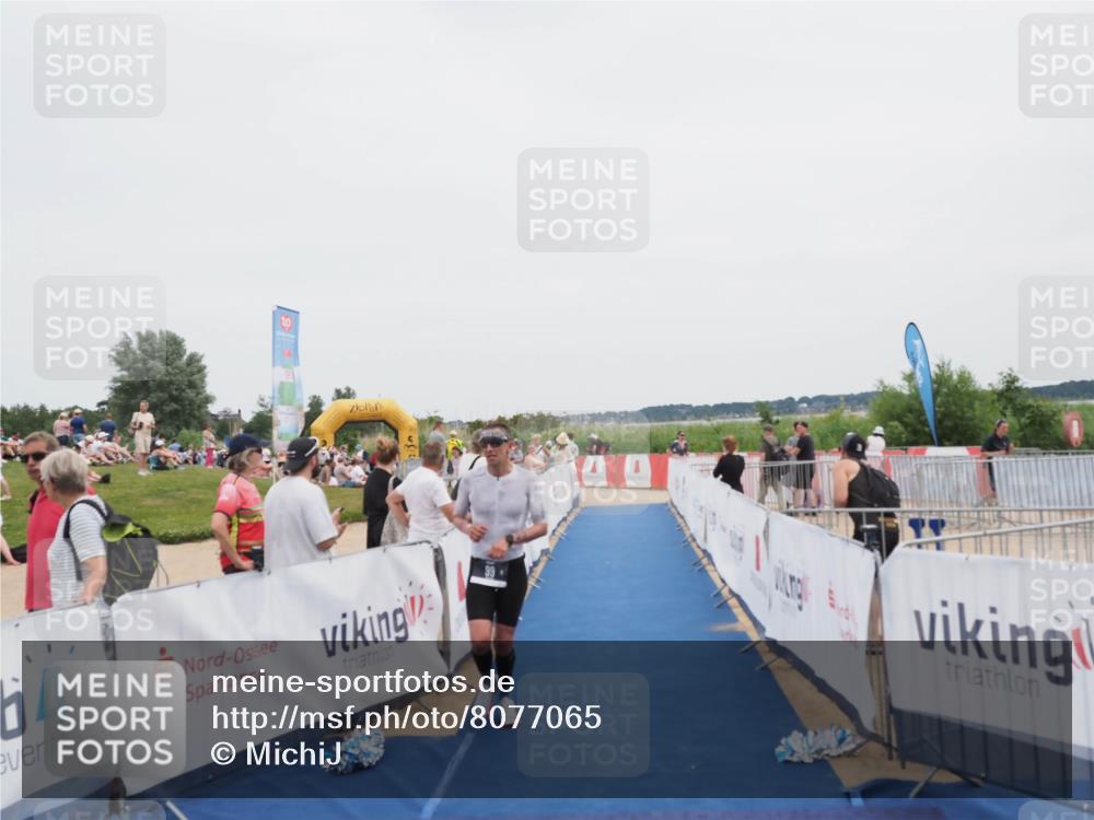 22.06.2025 - Viking Triathlon MichiJ http://msf.ph/oto/8077065 22.06.2025 14:34:29 Ziel 99 meine-sportfotos.de