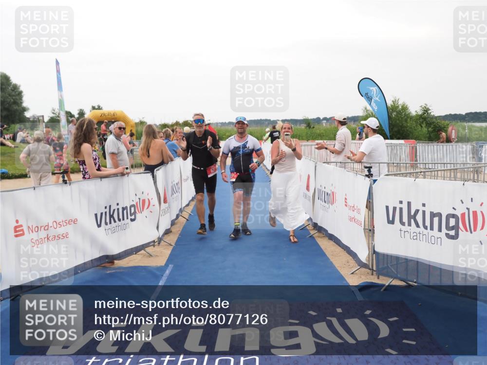 22.06.2025 - Viking Triathlon MichiJ http://msf.ph/oto/8077126 22.06.2025 15:54:45 Ziel 627 meine-sportfotos.de