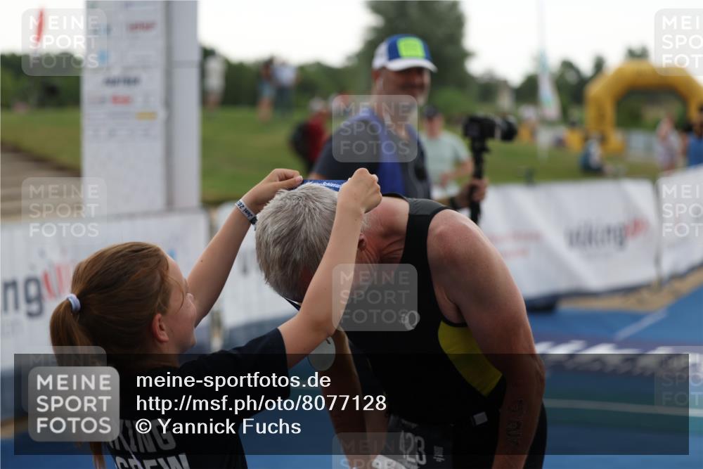 22.06.2025 - Viking Triathlon Yannick Fuchs http://msf.ph/oto/8077128 22.06.2025 16:26:21 Ziel 423 meine-sportfotos.de