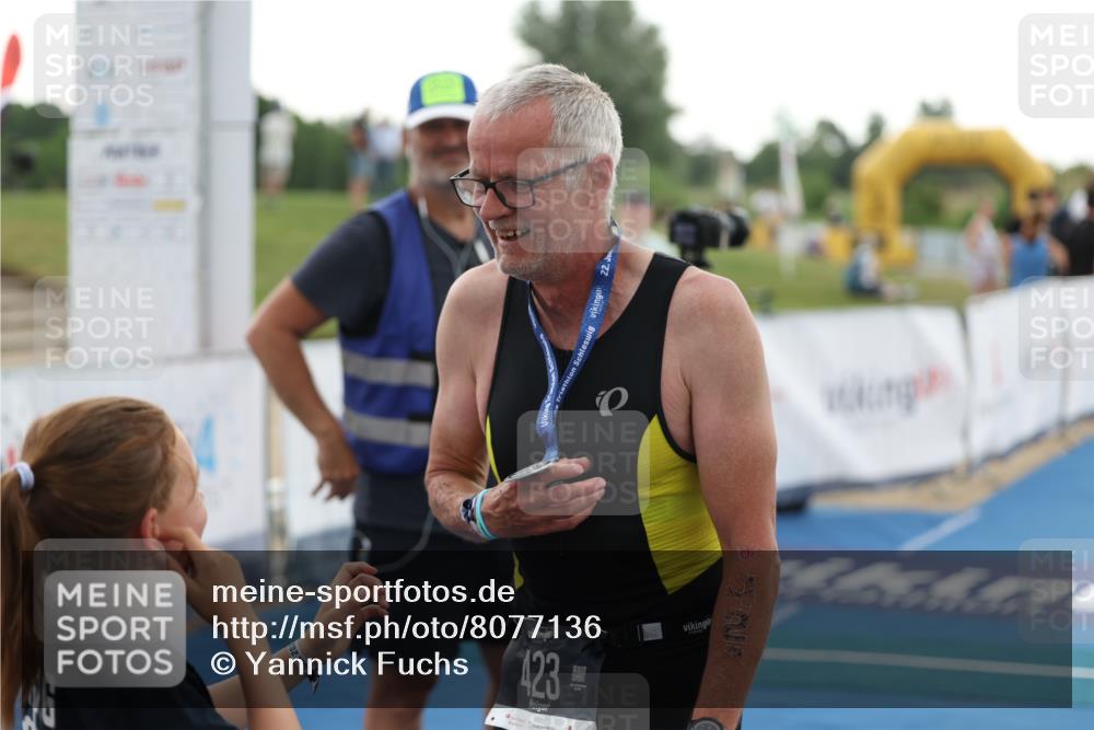 22.06.2025 - Viking Triathlon Yannick Fuchs http://msf.ph/oto/8077136 22.06.2025 16:26:22 Ziel  meine-sportfotos.de