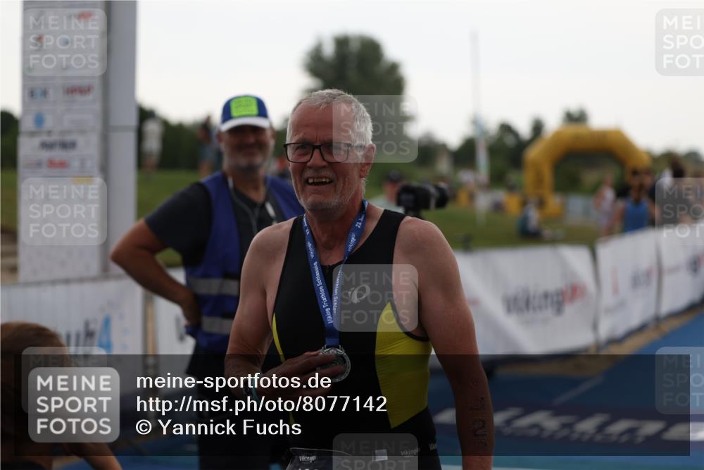 22.06.2025 - Viking Triathlon Yannick Fuchs http://msf.ph/oto/8077142 22.06.2025 16:26:22 Ziel  meine-sportfotos.de