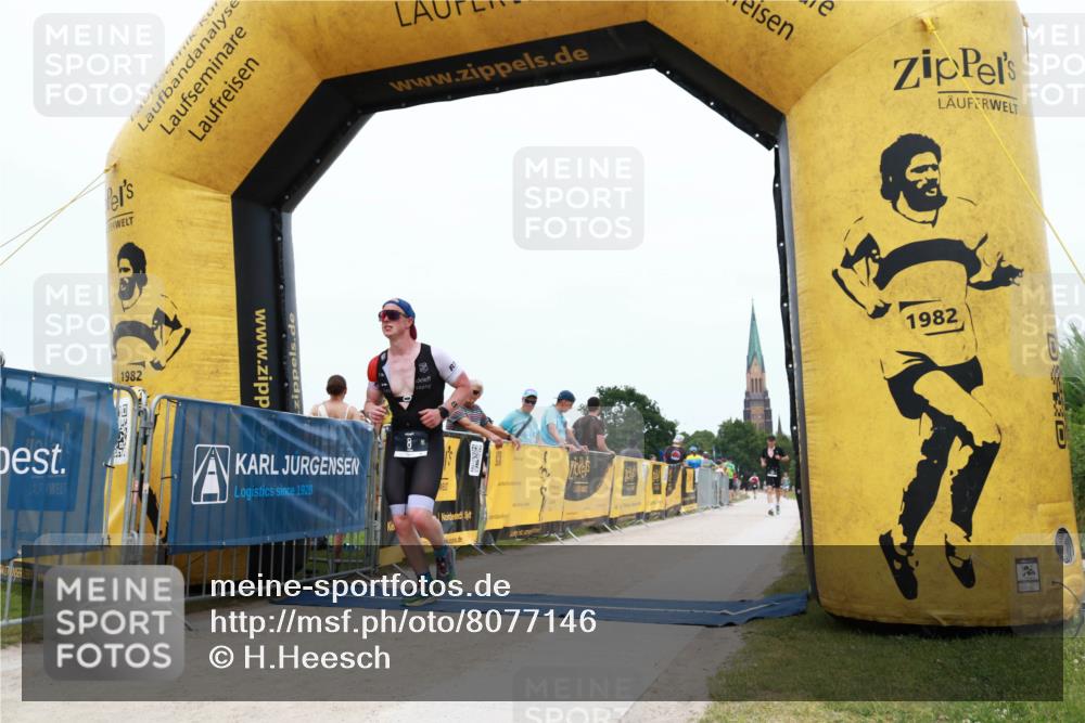 22.06.2025 - Viking Triathlon H.Heesch http://msf.ph/oto/8077146 22.06.2025 15:02:34 Laufen 8, 529 meine-sportfotos.de