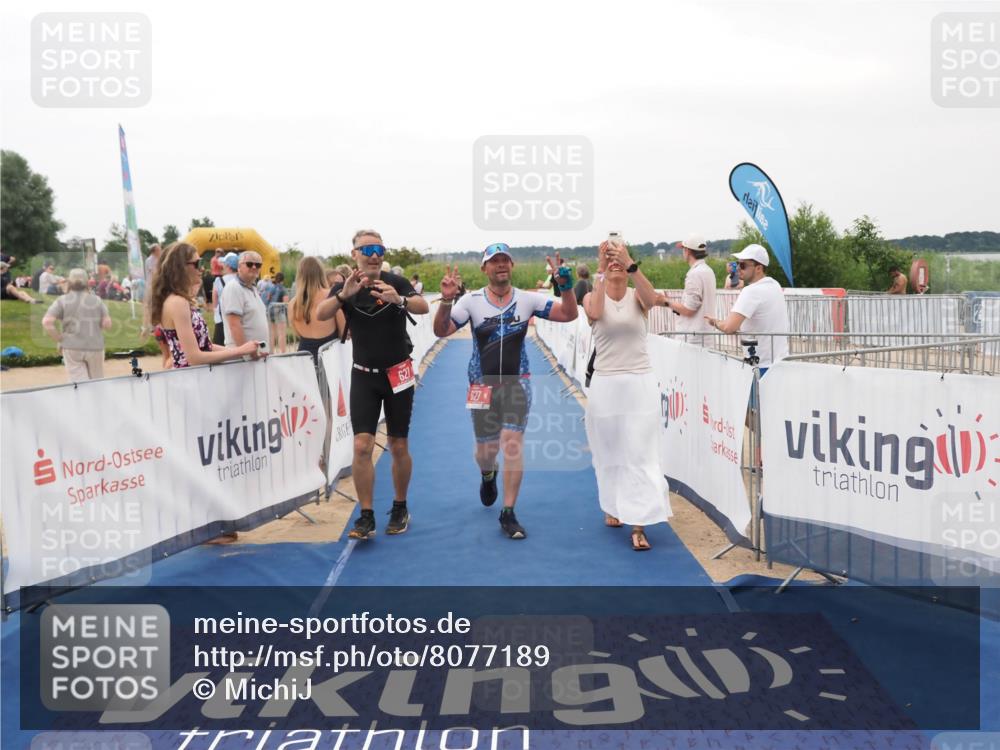 22.06.2025 - Viking Triathlon MichiJ http://msf.ph/oto/8077189 22.06.2025 15:54:46 Ziel 627 meine-sportfotos.de