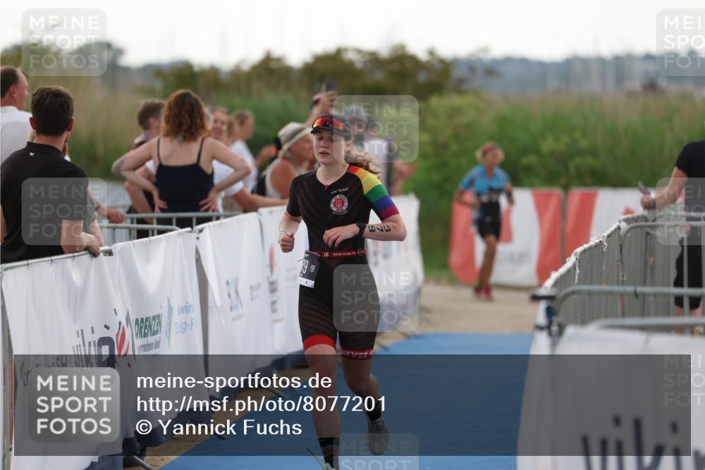 22.06.2025 - Viking Triathlon Yannick Fuchs http://msf.ph/oto/8077201 22.06.2025 16:26:44 Ziel 379 meine-sportfotos.de