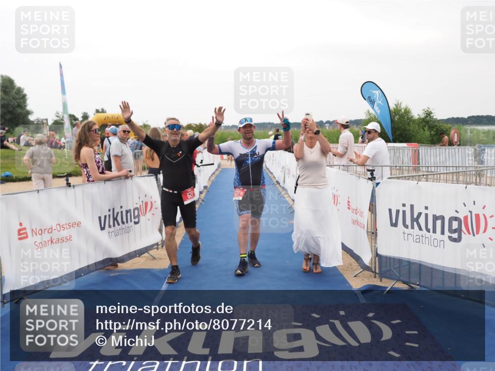 22.06.2025 - Viking Triathlon MichiJ http://msf.ph/oto/8077214 22.06.2025 15:54:46 Ziel 627 meine-sportfotos.de