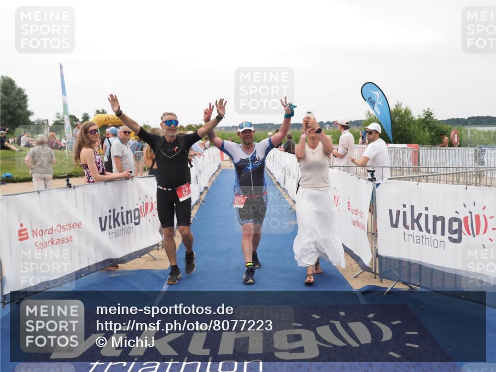 22.06.2025 - Viking Triathlon MichiJ http://msf.ph/oto/8077223 22.06.2025 15:54:46 Ziel 627 meine-sportfotos.de