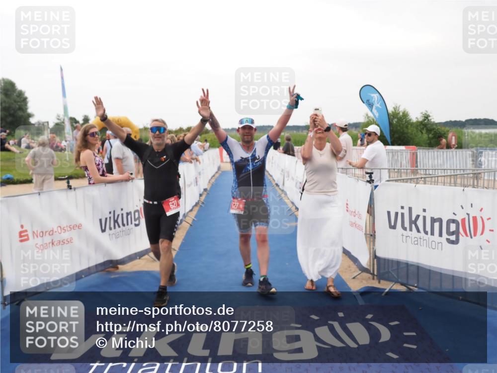 22.06.2025 - Viking Triathlon MichiJ http://msf.ph/oto/8077258 22.06.2025 15:54:47 Ziel 530, 627 meine-sportfotos.de