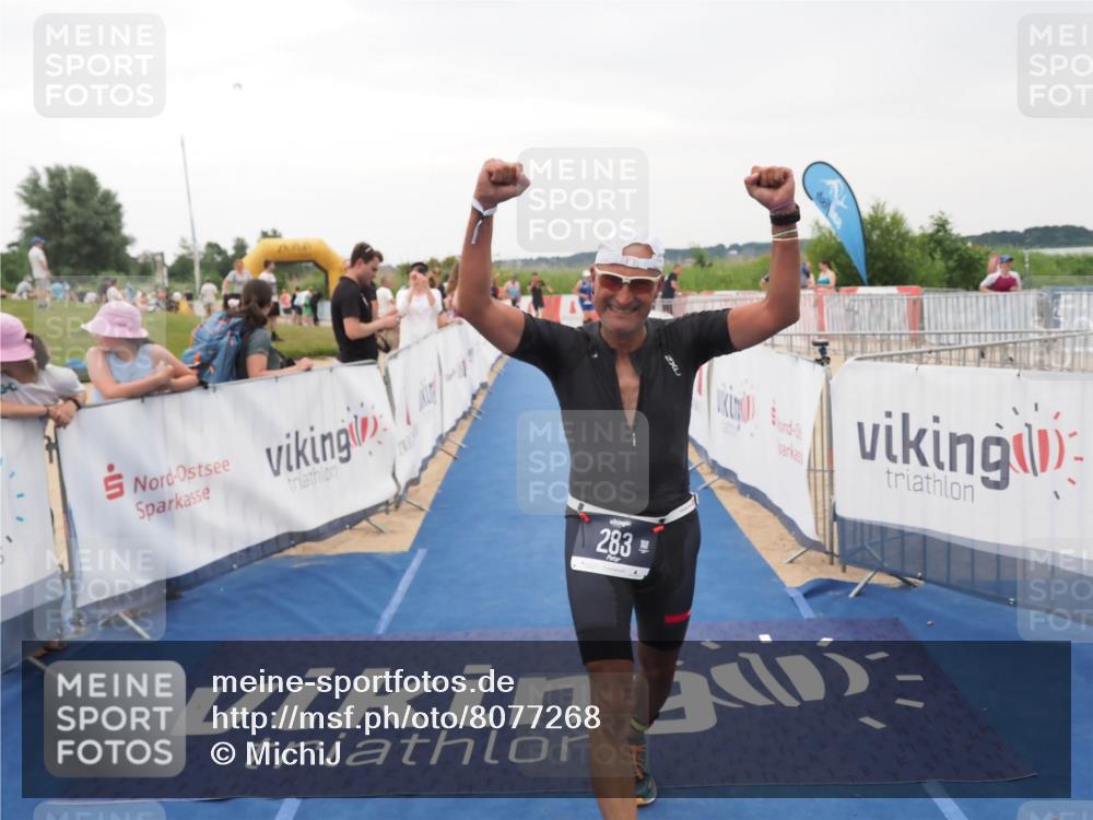 22.06.2025 - Viking Triathlon MichiJ http://msf.ph/oto/8077268 22.06.2025 16:02:40 Ziel 102, 283 meine-sportfotos.de