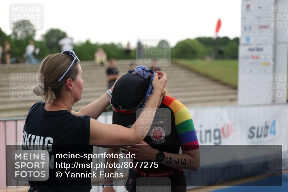 22.06.2025 - Viking Triathlon Yannick Fuchs http://msf.ph/oto/8077275 22.06.2025 16:26:53 Ziel  meine-sportfotos.de