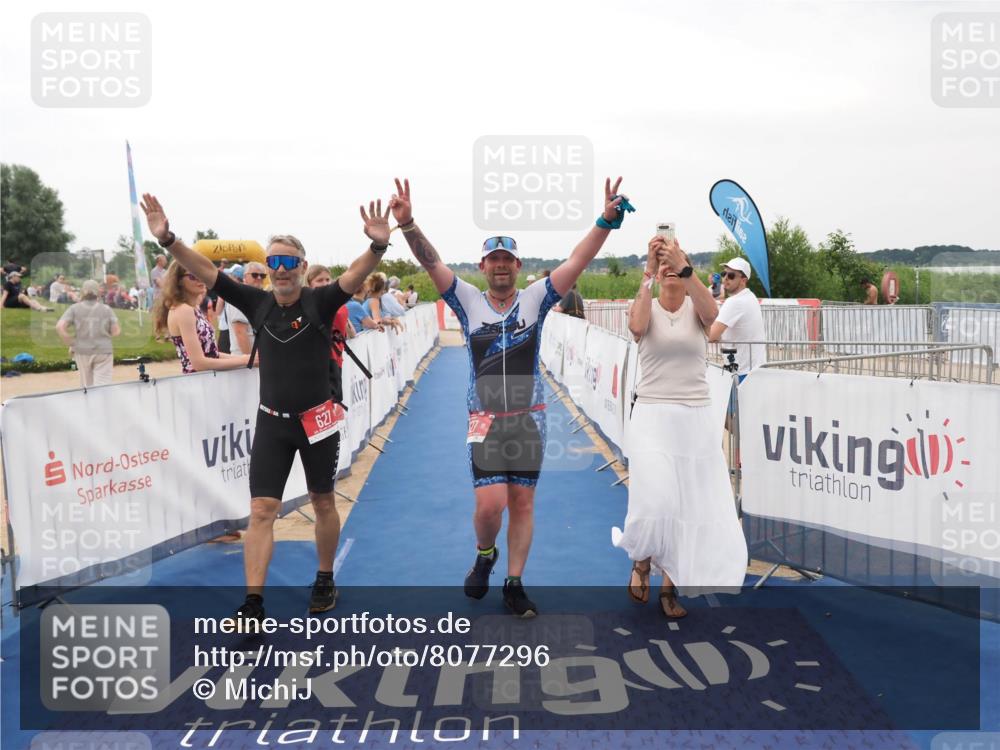 22.06.2025 - Viking Triathlon MichiJ http://msf.ph/oto/8077296 22.06.2025 15:54:47 Ziel 530, 627 meine-sportfotos.de