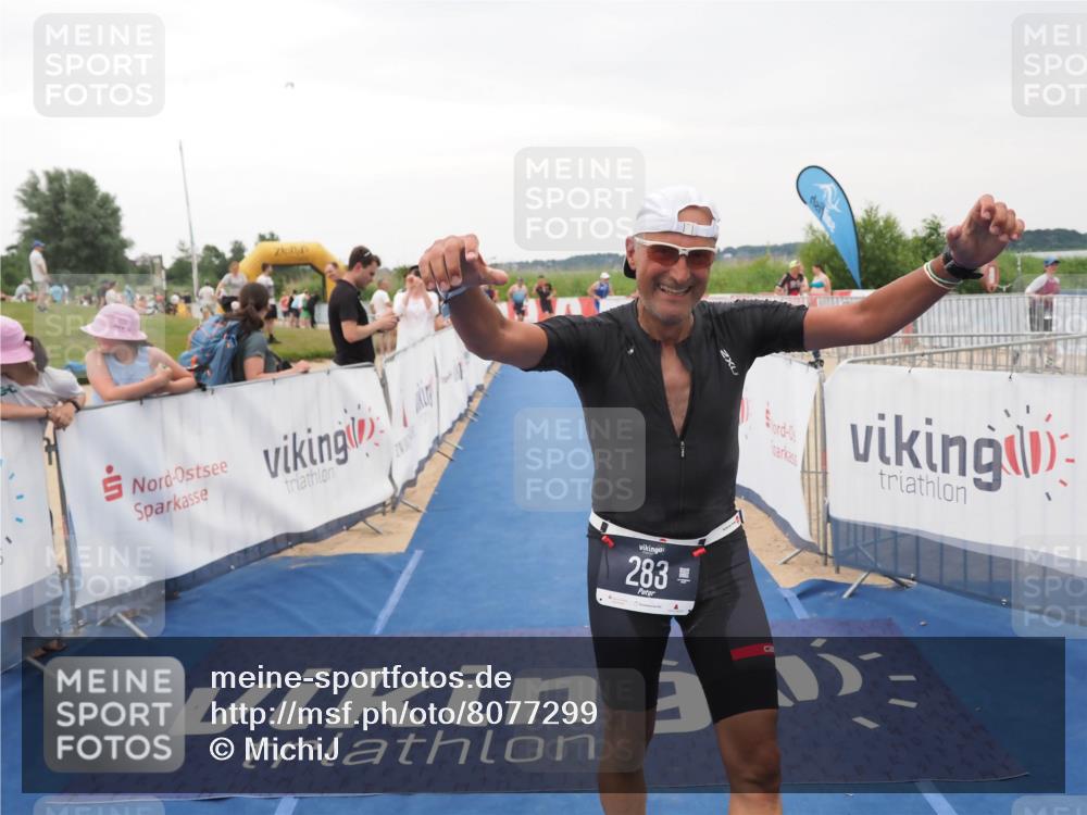 22.06.2025 - Viking Triathlon MichiJ http://msf.ph/oto/8077299 22.06.2025 16:02:40 Ziel 102, 283 meine-sportfotos.de