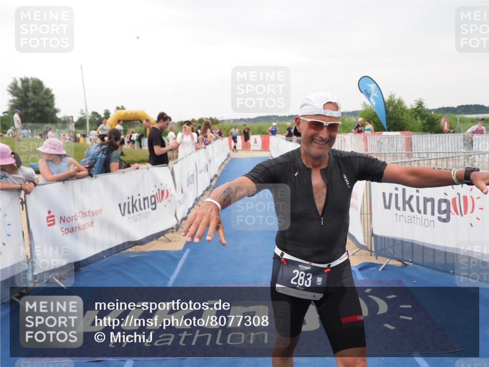 22.06.2025 - Viking Triathlon MichiJ http://msf.ph/oto/8077308 22.06.2025 16:02:40 Ziel 102, 283 meine-sportfotos.de