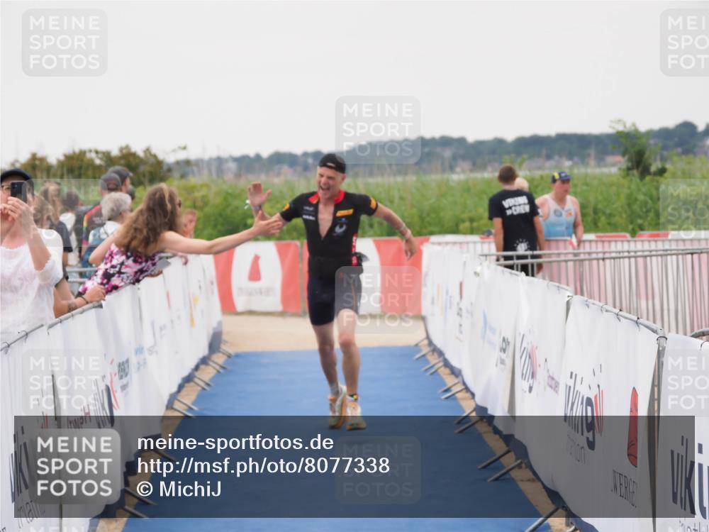 22.06.2025 - Viking Triathlon MichiJ http://msf.ph/oto/8077338 22.06.2025 16:02:44 Ziel 102 meine-sportfotos.de