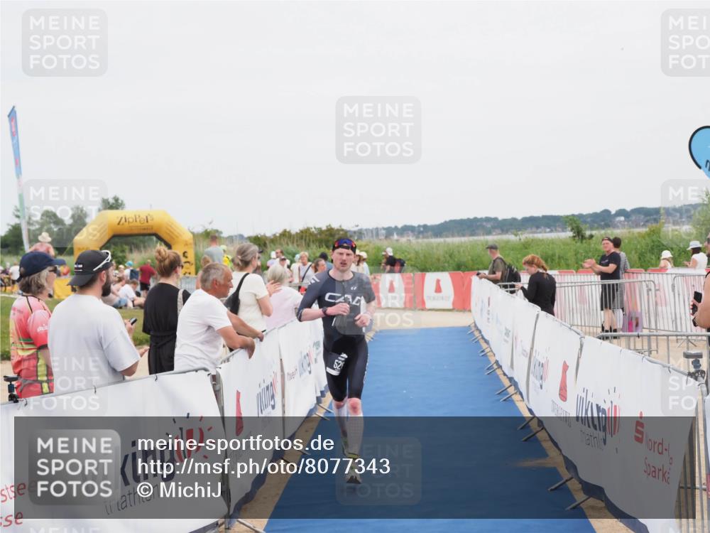 22.06.2025 - Viking Triathlon MichiJ http://msf.ph/oto/8077343 22.06.2025 14:35:16 Ziel 526 meine-sportfotos.de