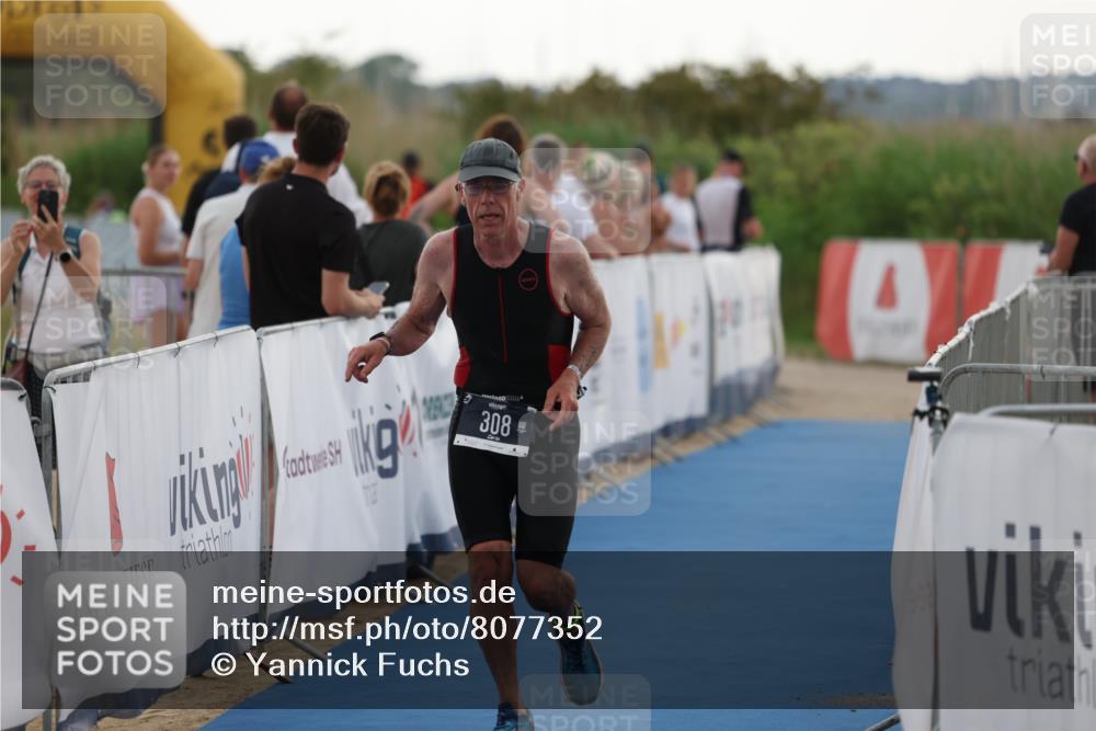 22.06.2025 - Viking Triathlon Yannick Fuchs http://msf.ph/oto/8077352 22.06.2025 16:27:29 Ziel 308, 363 meine-sportfotos.de