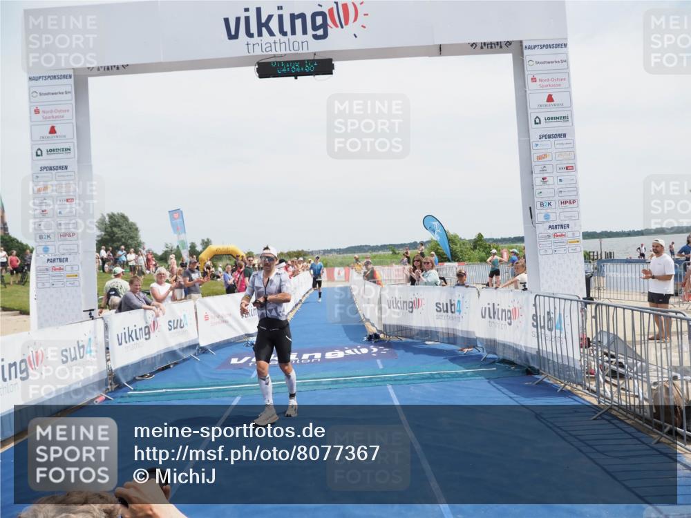 22.06.2025 - Viking Triathlon MichiJ http://msf.ph/oto/8077367 22.06.2025 14:04:19 Ziel 1, 414 meine-sportfotos.de