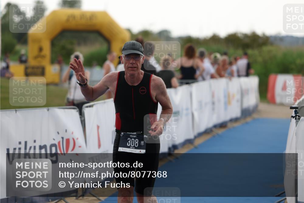 22.06.2025 - Viking Triathlon Yannick Fuchs http://msf.ph/oto/8077368 22.06.2025 16:27:30 Ziel 308, 363 meine-sportfotos.de