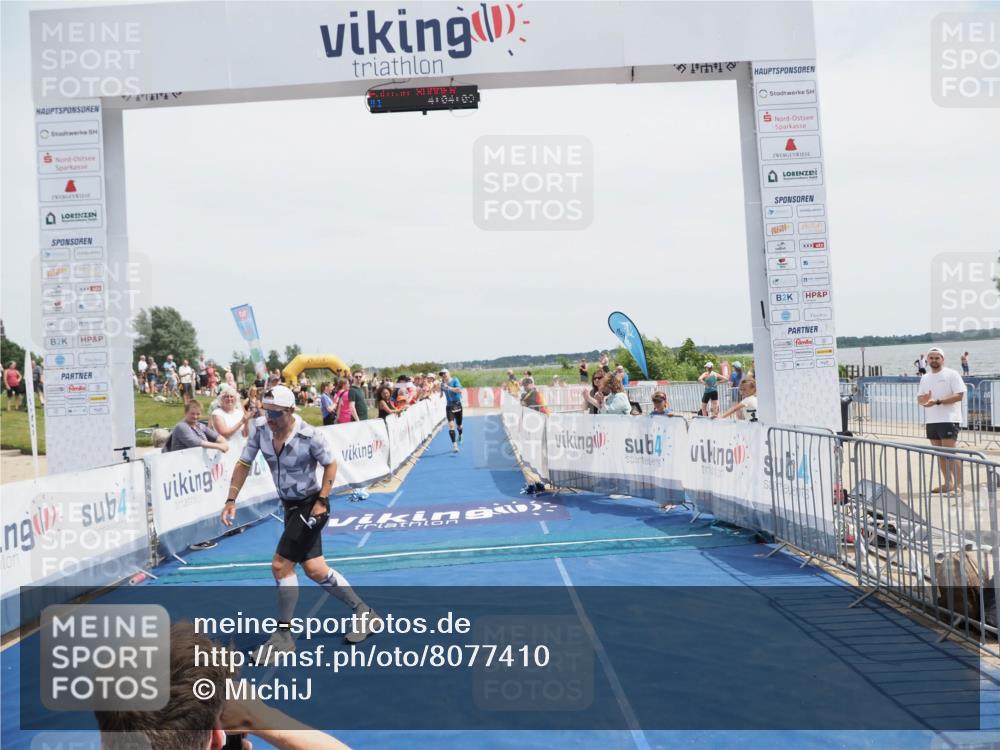 22.06.2025 - Viking Triathlon MichiJ http://msf.ph/oto/8077410 22.06.2025 14:04:20 Ziel 1, 414 meine-sportfotos.de