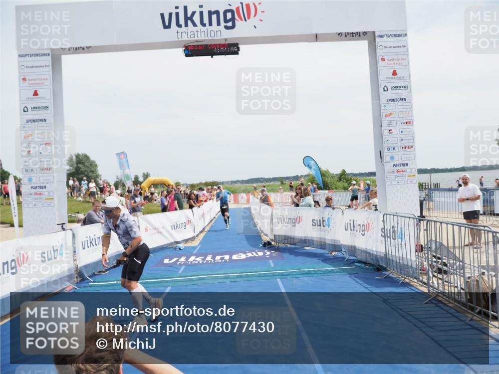 22.06.2025 - Viking Triathlon MichiJ http://msf.ph/oto/8077430 22.06.2025 14:04:20 Ziel 1, 414 meine-sportfotos.de