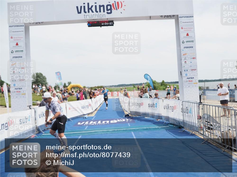 22.06.2025 - Viking Triathlon MichiJ http://msf.ph/oto/8077439 22.06.2025 14:04:20 Ziel 1, 414 meine-sportfotos.de