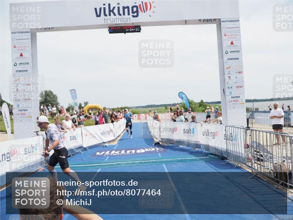 22.06.2025 - Viking Triathlon MichiJ http://msf.ph/oto/8077464 22.06.2025 14:04:20 Ziel 1, 414 meine-sportfotos.de