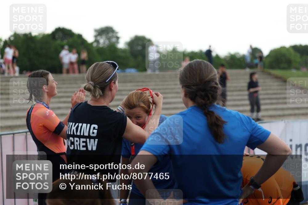 22.06.2025 - Viking Triathlon Yannick Fuchs http://msf.ph/oto/8077465 22.06.2025 16:28:01 Ziel  meine-sportfotos.de