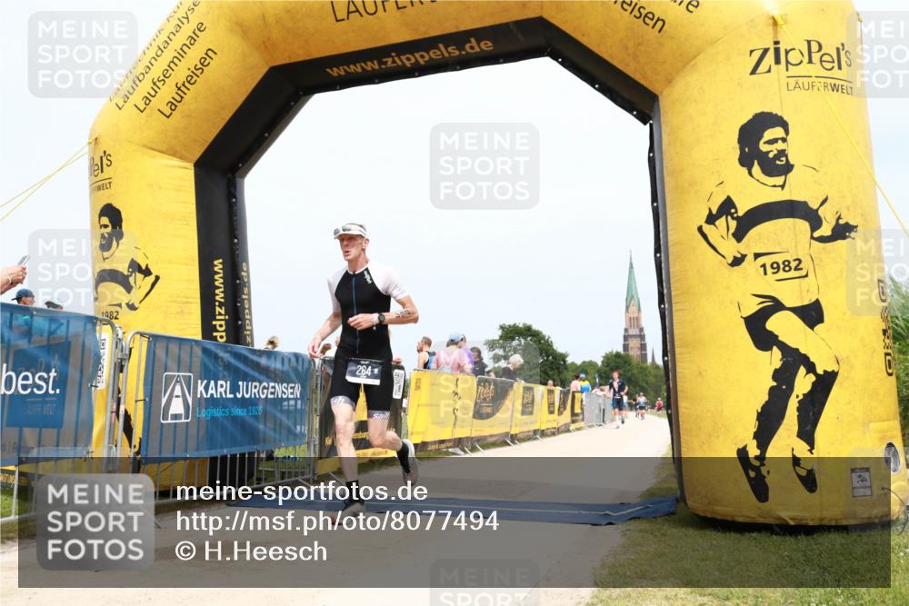 22.06.2025 - Viking Triathlon H.Heesch http://msf.ph/oto/8077494 22.06.2025 15:14:36 Laufen 264 meine-sportfotos.de