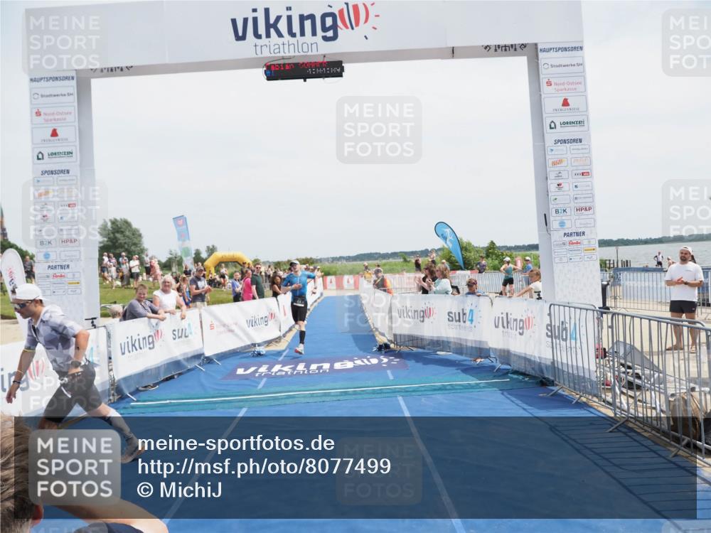 22.06.2025 - Viking Triathlon MichiJ http://msf.ph/oto/8077499 22.06.2025 14:04:21 Ziel 1, 414 meine-sportfotos.de