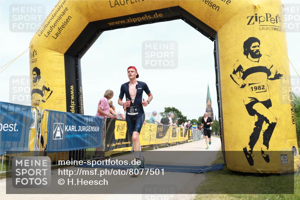 22.06.2025 - Viking Triathlon H.Heesch http://msf.ph/oto/8077501 22.06.2025 14:28:37 Laufen 98, 377, 550 meine-sportfotos.de