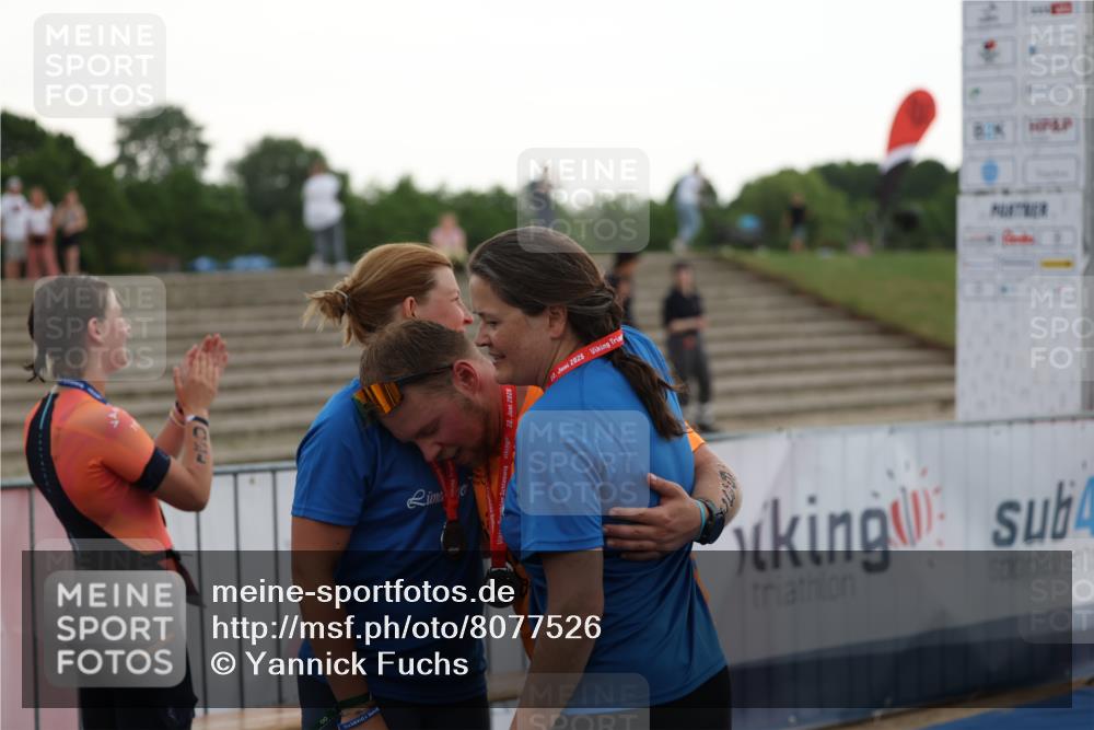 22.06.2025 - Viking Triathlon Yannick Fuchs http://msf.ph/oto/8077526 22.06.2025 16:28:08 Ziel 31, 285, 601 meine-sportfotos.de