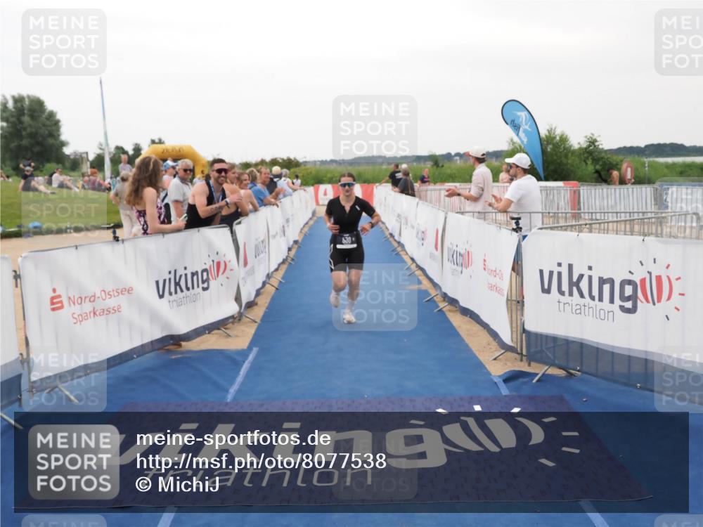 22.06.2025 - Viking Triathlon MichiJ http://msf.ph/oto/8077538 22.06.2025 15:54:53 Ziel 530 meine-sportfotos.de