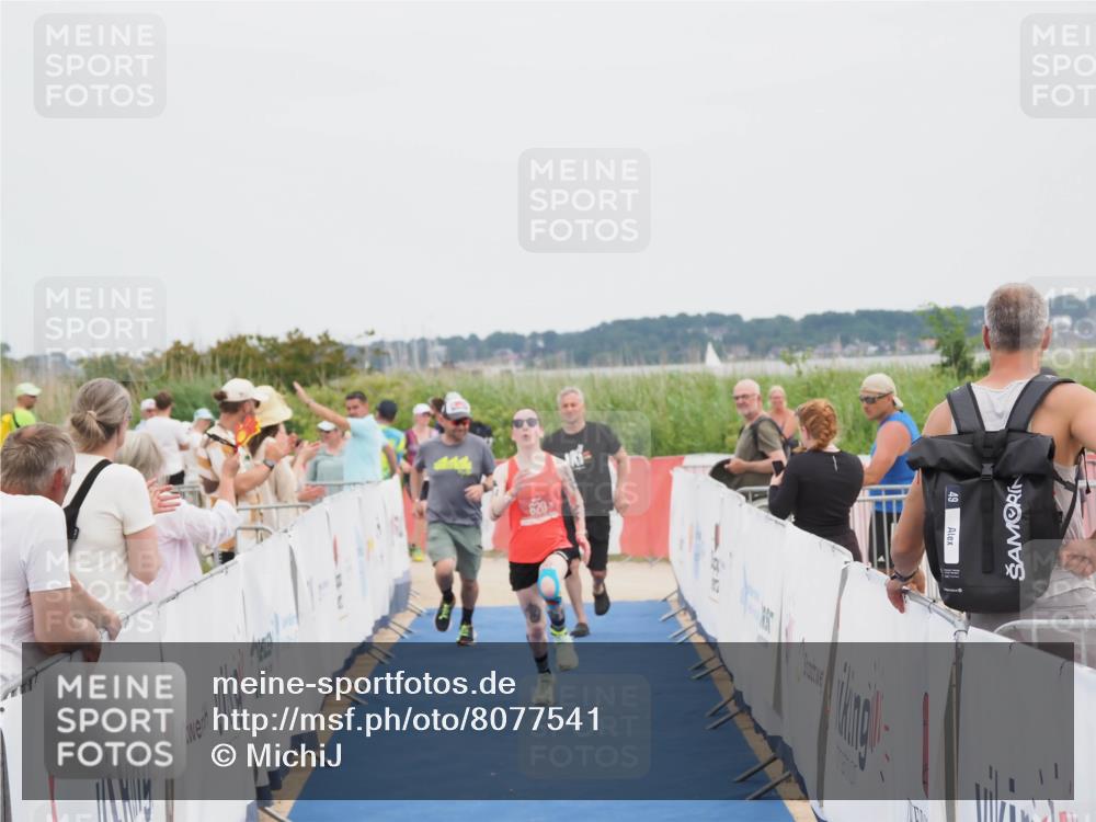22.06.2025 - Viking Triathlon MichiJ http://msf.ph/oto/8077541 22.06.2025 14:35:59 Ziel 620 meine-sportfotos.de