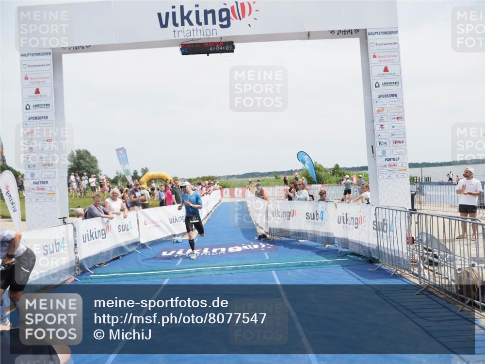 22.06.2025 - Viking Triathlon MichiJ http://msf.ph/oto/8077547 22.06.2025 14:04:21 Ziel 1, 414 meine-sportfotos.de