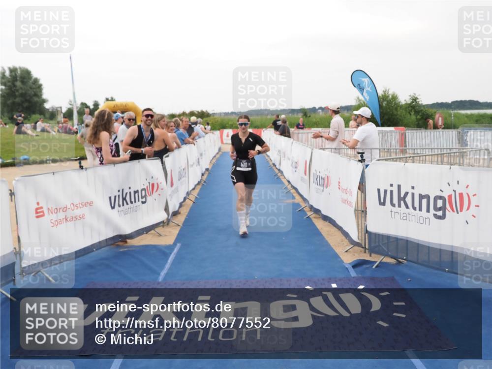 22.06.2025 - Viking Triathlon MichiJ http://msf.ph/oto/8077552 22.06.2025 15:54:53 Ziel 530 meine-sportfotos.de