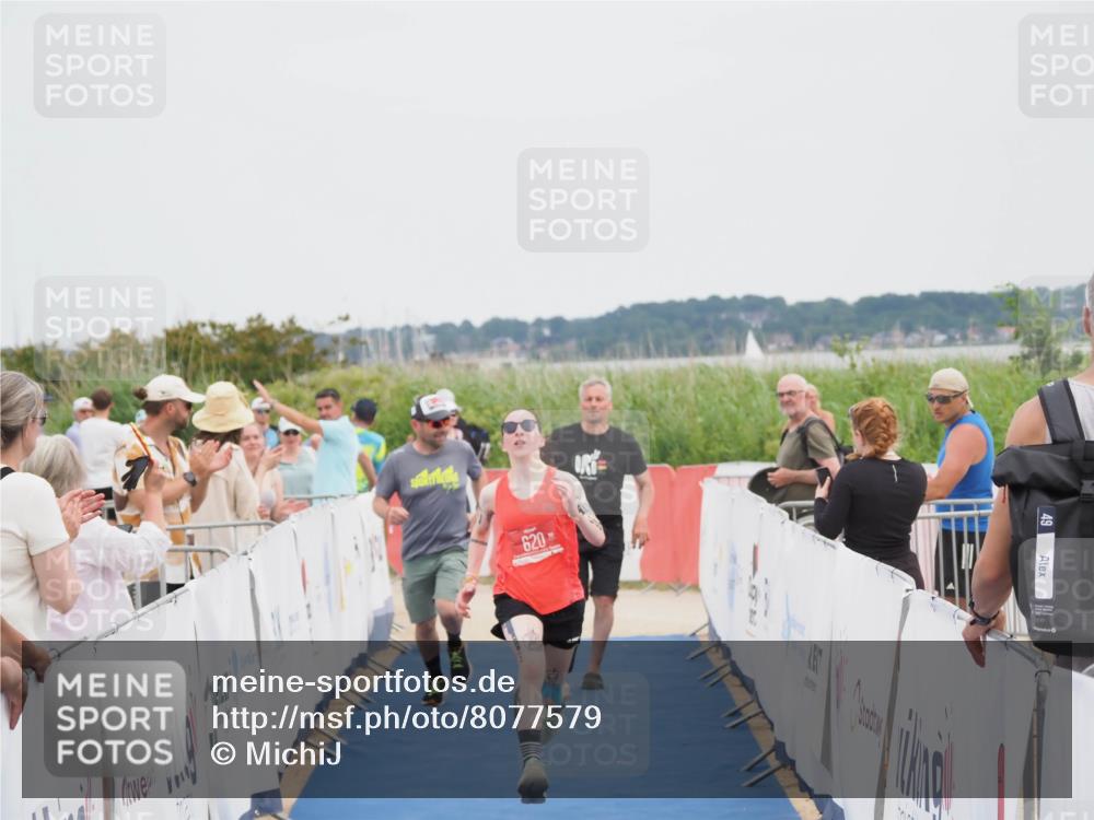22.06.2025 - Viking Triathlon MichiJ http://msf.ph/oto/8077579 22.06.2025 14:36:00 Ziel 620 meine-sportfotos.de