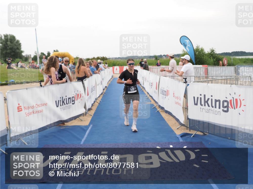 22.06.2025 - Viking Triathlon MichiJ http://msf.ph/oto/8077581 22.06.2025 15:54:53 Ziel 530 meine-sportfotos.de