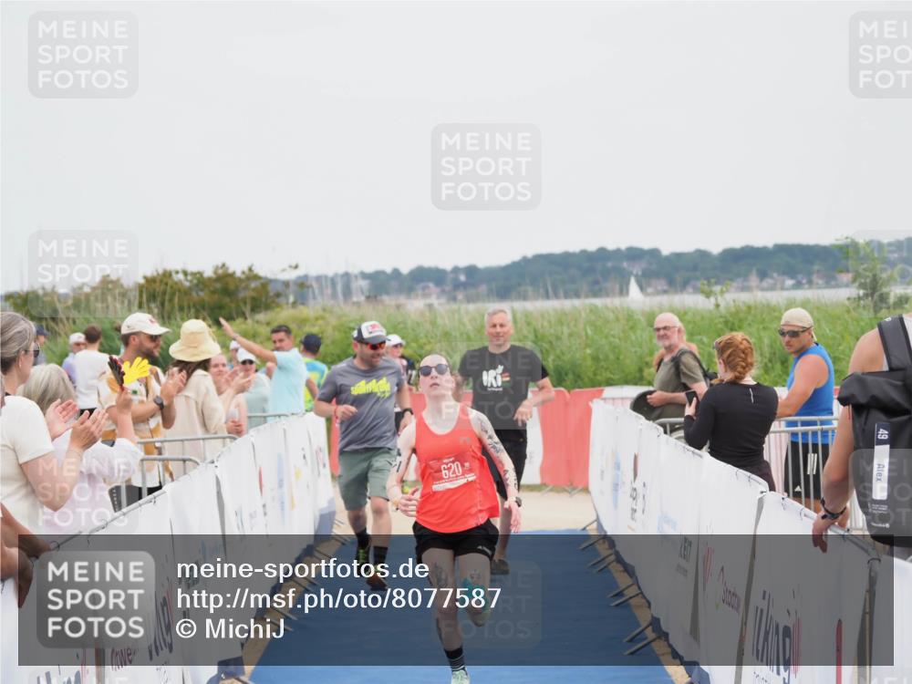 22.06.2025 - Viking Triathlon MichiJ http://msf.ph/oto/8077587 22.06.2025 14:36:00 Ziel 620 meine-sportfotos.de