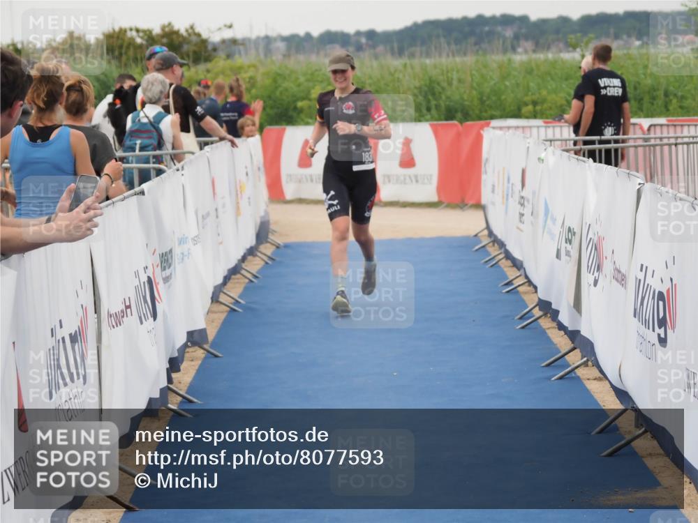22.06.2025 - Viking Triathlon MichiJ http://msf.ph/oto/8077593 22.06.2025 16:02:54 Ziel 183 meine-sportfotos.de