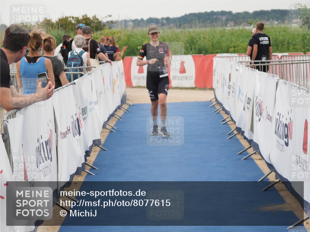 22.06.2025 - Viking Triathlon MichiJ http://msf.ph/oto/8077615 22.06.2025 16:02:54 Ziel 183 meine-sportfotos.de
