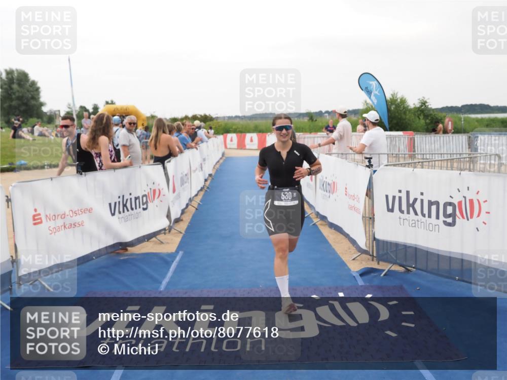 22.06.2025 - Viking Triathlon MichiJ http://msf.ph/oto/8077618 22.06.2025 15:54:54 Ziel 530 meine-sportfotos.de